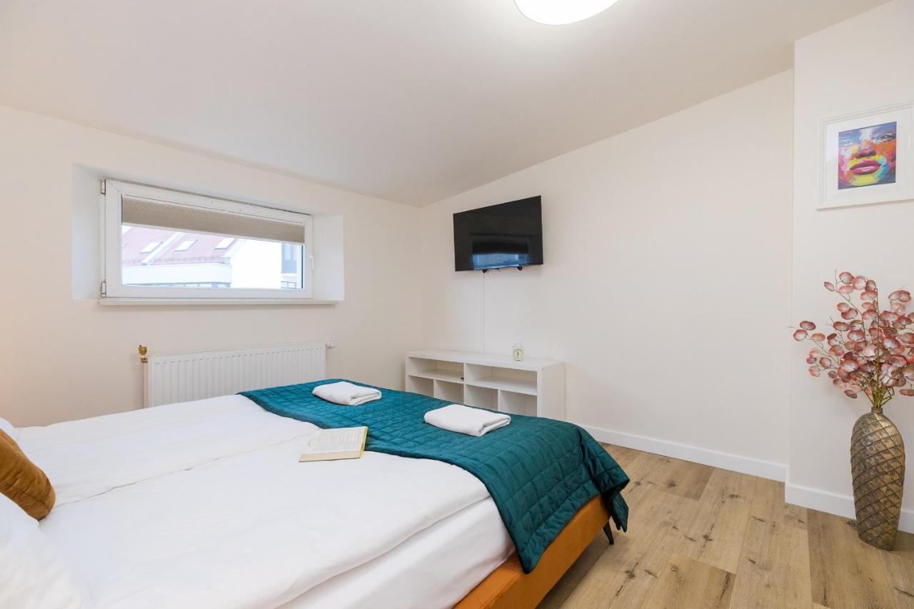 Shortstaypoland Zelazna Apartament *