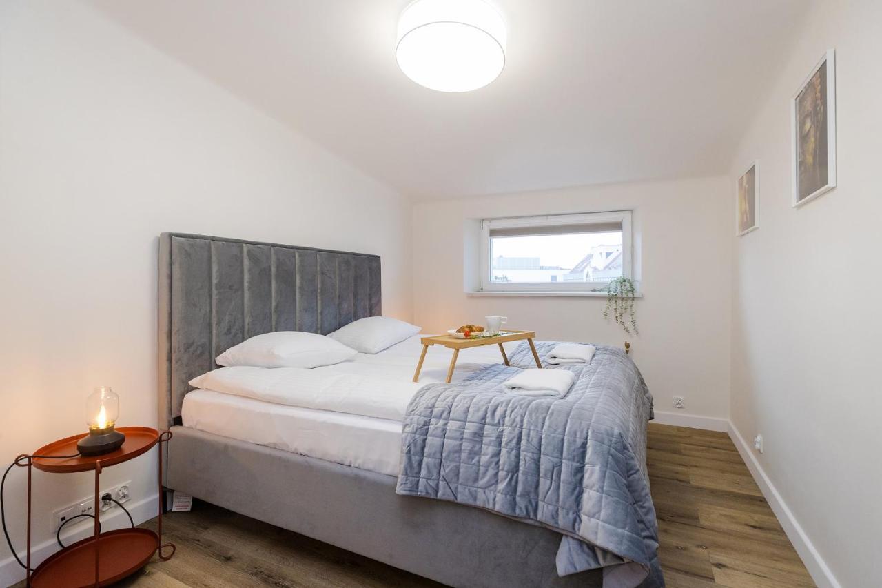 Shortstaypoland Zelazna * Warszawa
