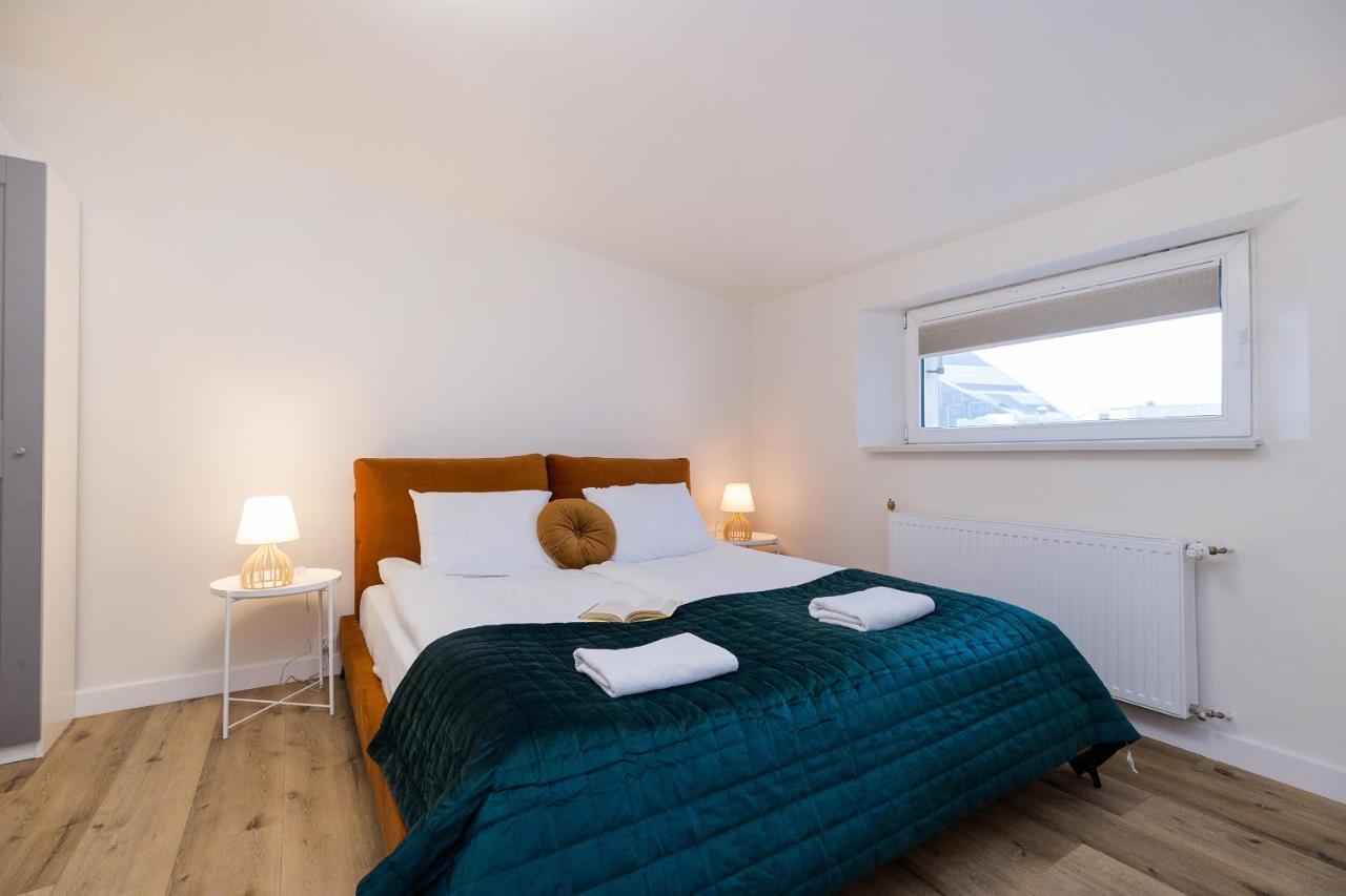 Shortstaypoland Zelazna Apartament *