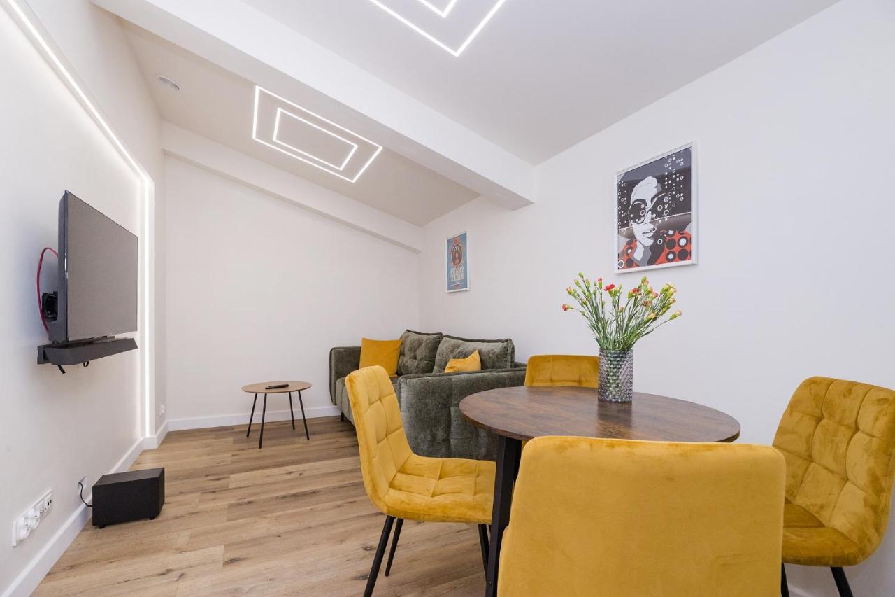 Shortstaypoland Zelazna Apartament